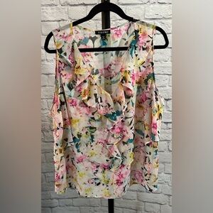 NWOT- 3X Roz&Ali sleeveless flowy, comfortable vneck top! Perfect for layering!